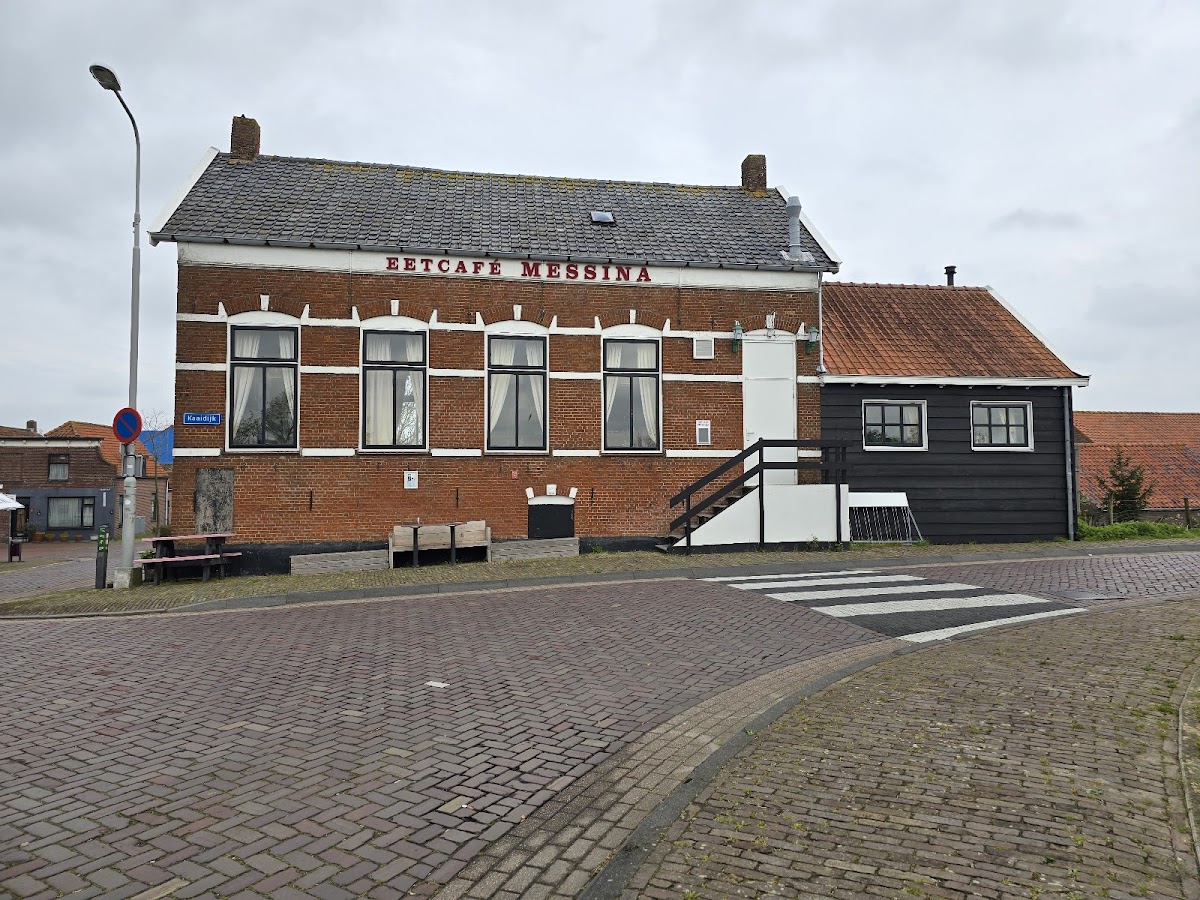 Eetcafe Messina-4